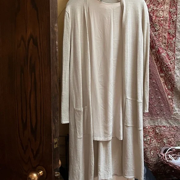 Eileen Fisher Elegant Cream Set - Picture 1 of 7